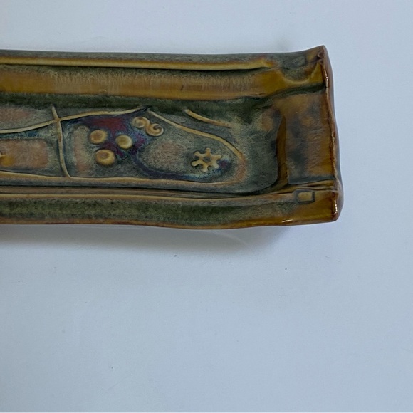 Pottery Spoon Rest Hand Made Glazed Beige red Signed 9” long Kitchen Cooking - Picture 12 of 16